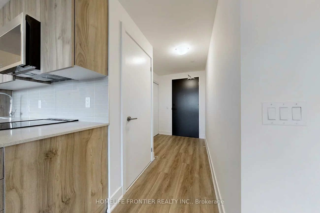 185, Deerfield, Central Newmarket, Newmarket