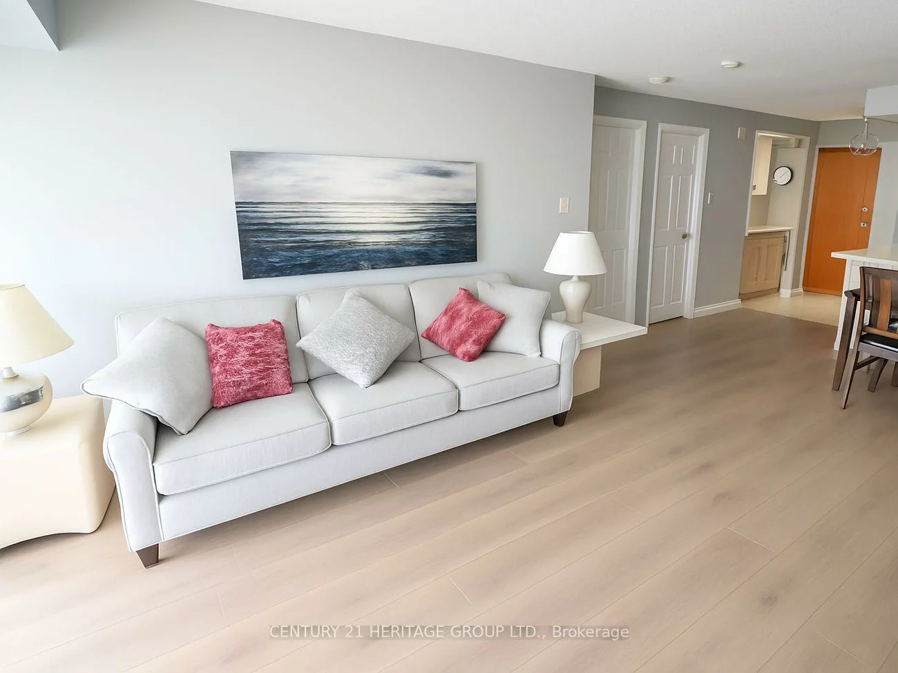 900, Bogart Mill, Gorham-College Manor, Newmarket