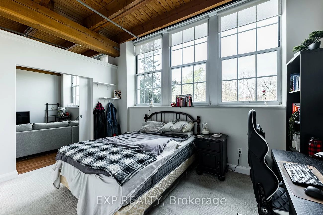 543, Timothy, Central Newmarket, Newmarket