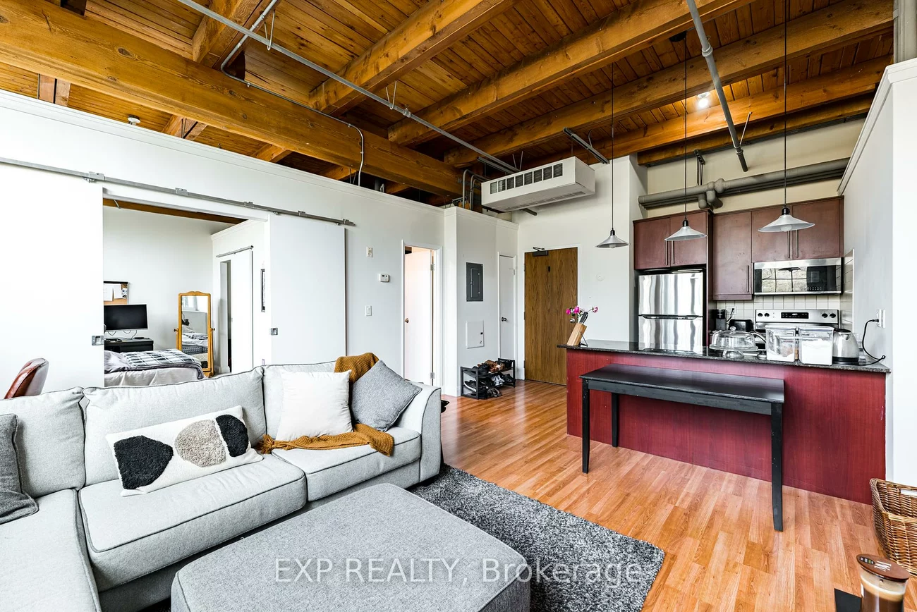 543, Timothy, Central Newmarket, Newmarket
