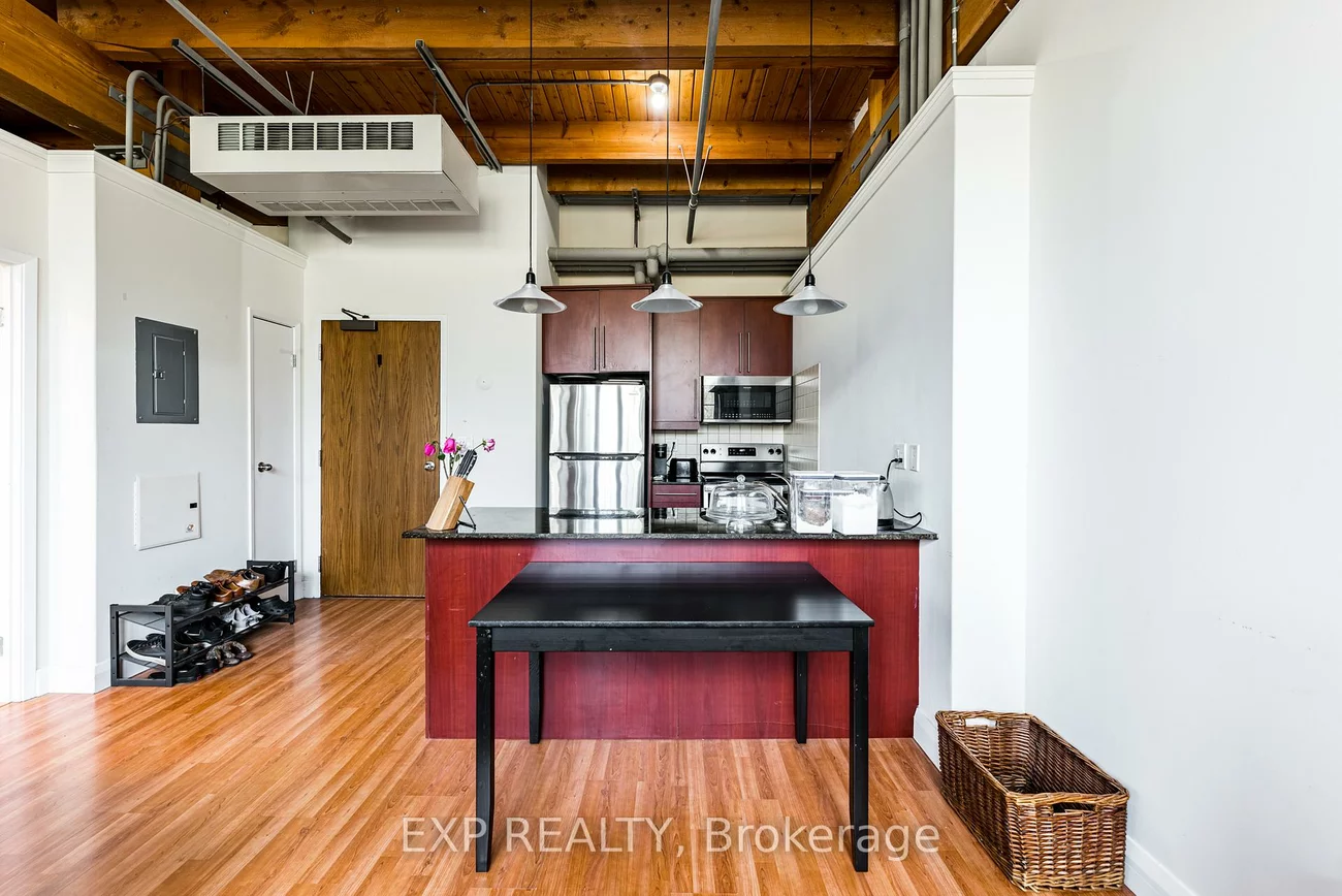 543, Timothy, Central Newmarket, Newmarket