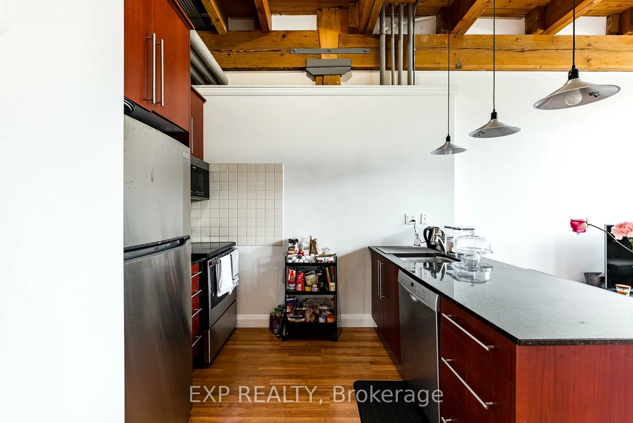 543, Timothy, Central Newmarket, Newmarket
