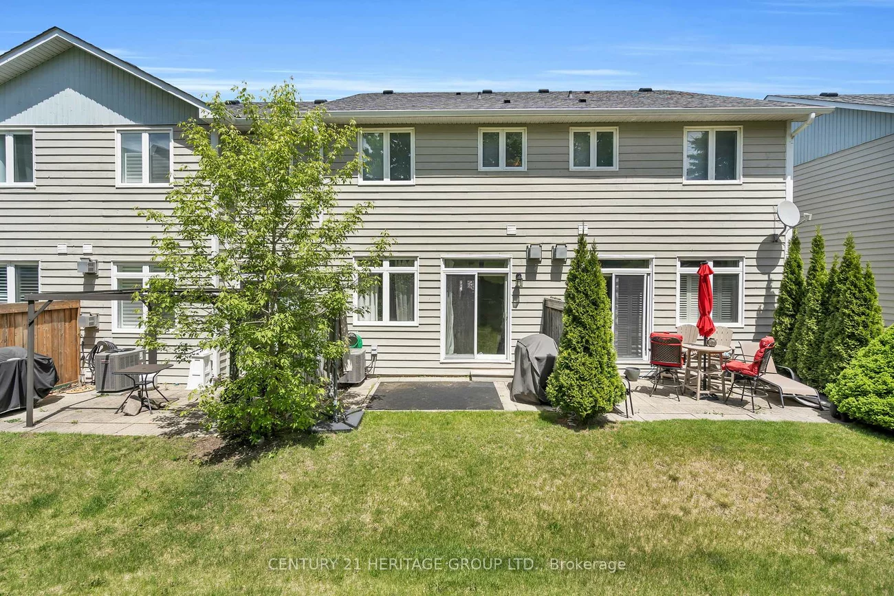 1056, On Bogart, Gorham-College Manor, Newmarket