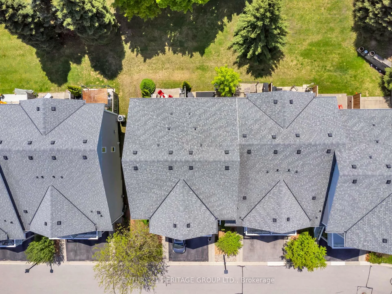 1056, On Bogart, Gorham-College Manor, Newmarket