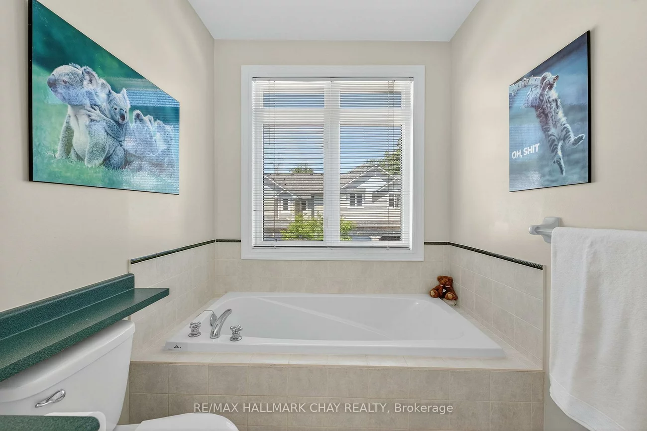 912, Creekfront, Gorham-College Manor, Newmarket
