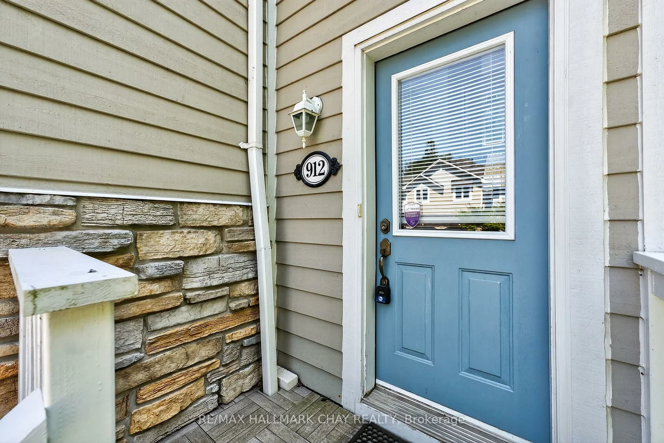 912, Creekfront, Gorham-College Manor, Newmarket