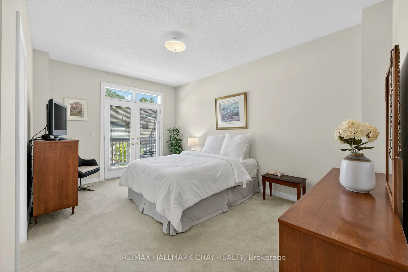 912, Creekfront, Gorham-College Manor, Newmarket