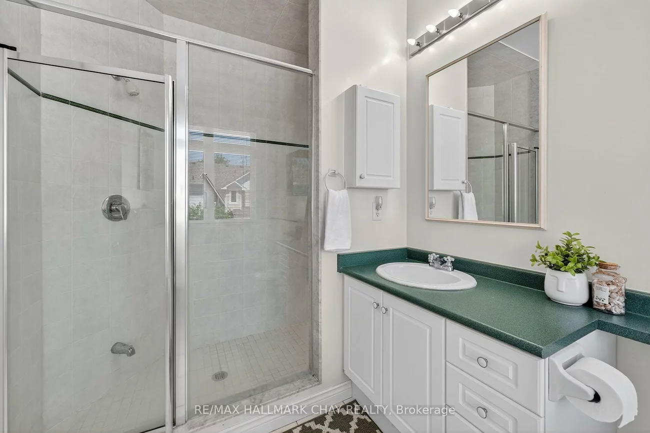 912, Creekfront, Gorham-College Manor, Newmarket