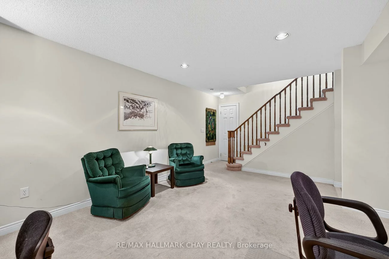 912, Creekfront, Gorham-College Manor, Newmarket