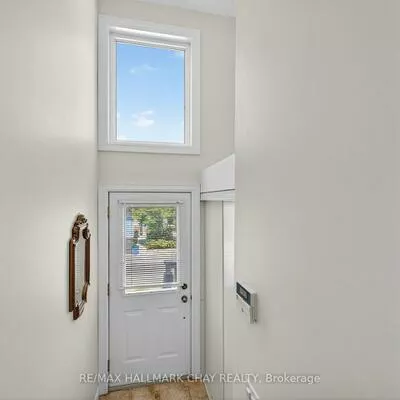 912, Creekfront, Gorham-College Manor, Newmarket