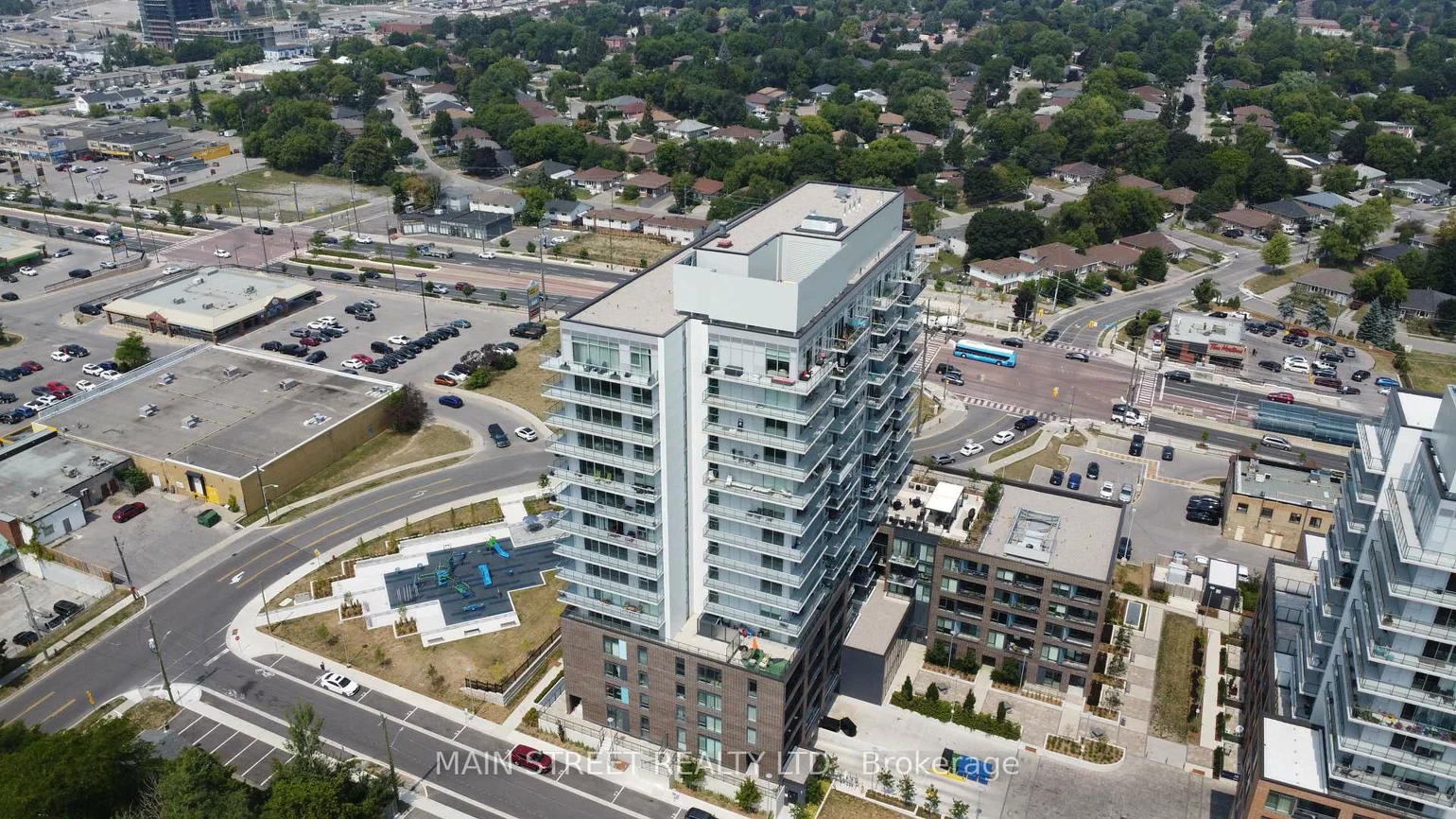 185, Deerfield, Central Newmarket, Newmarket