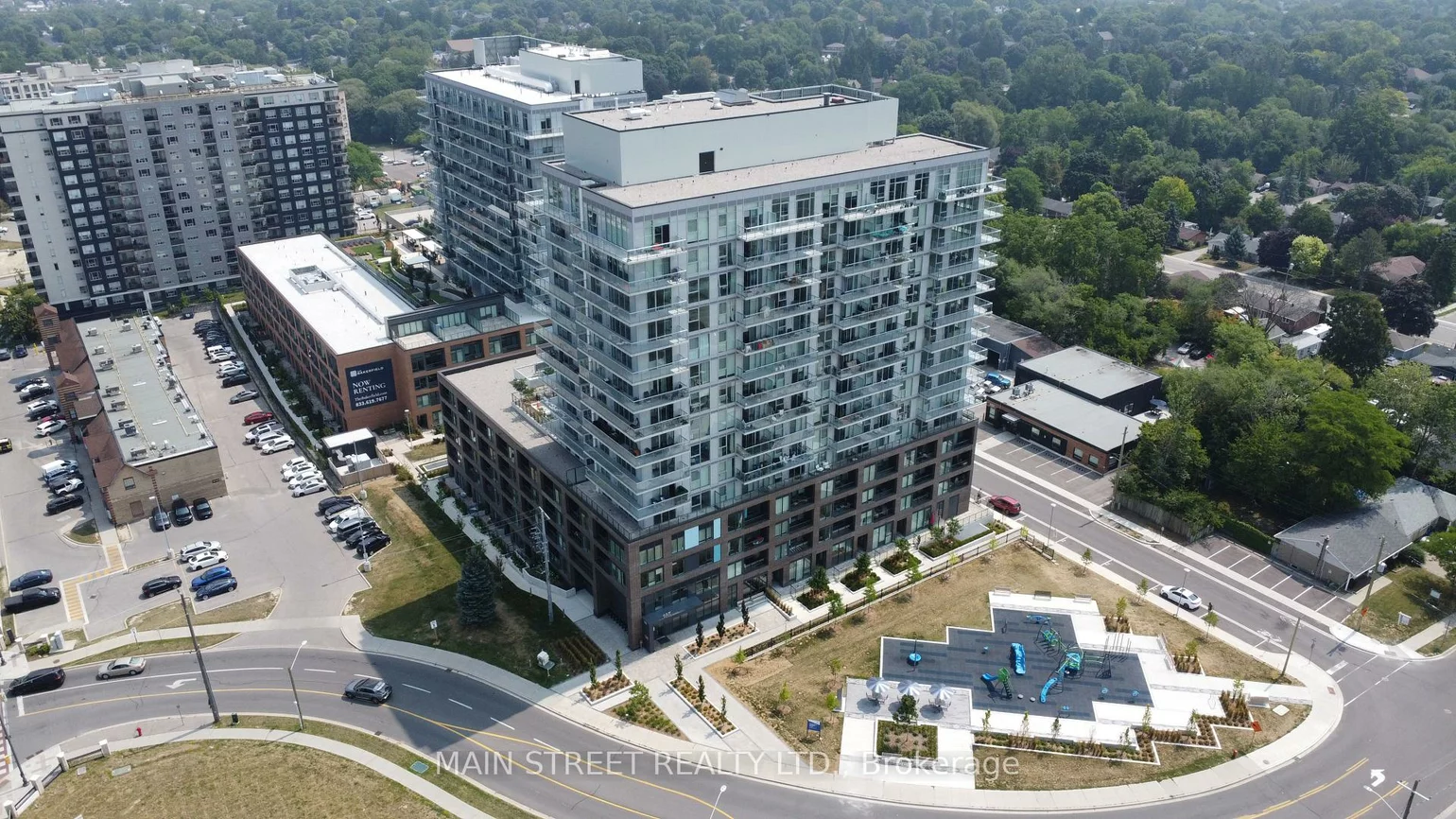 185, Deerfield, Central Newmarket, Newmarket