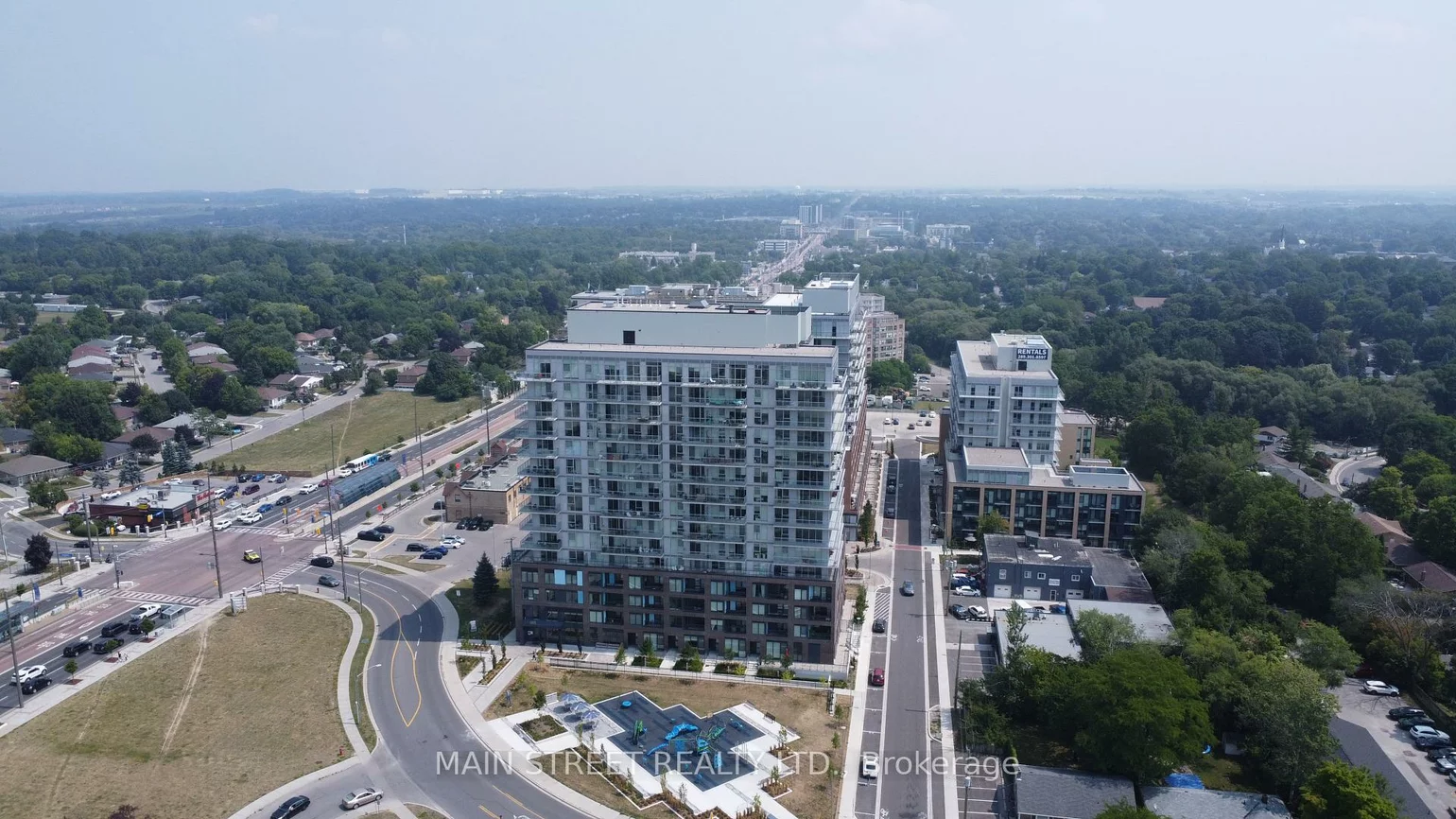 185, Deerfield, Central Newmarket, Newmarket