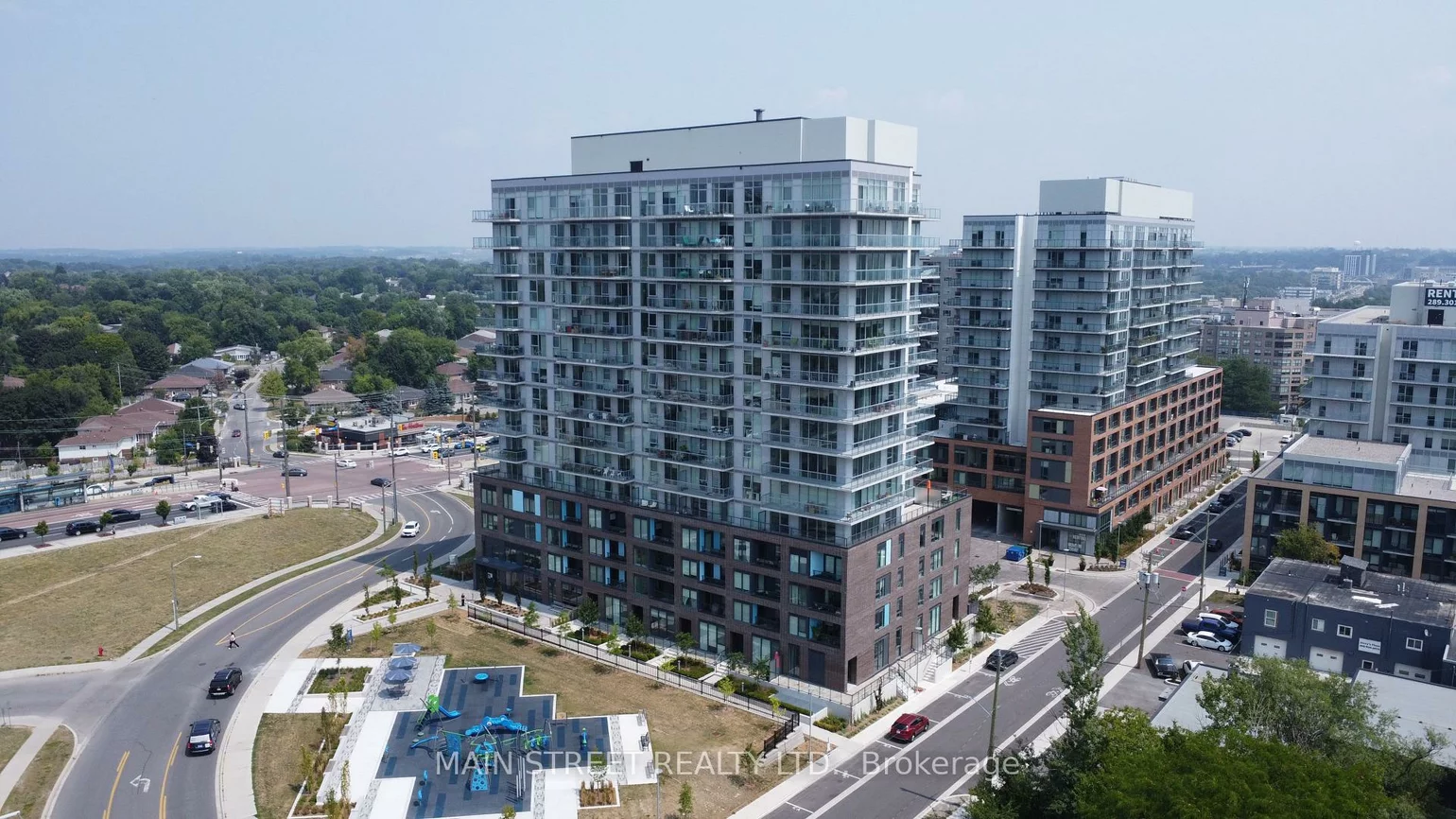 185, Deerfield, Central Newmarket, Newmarket