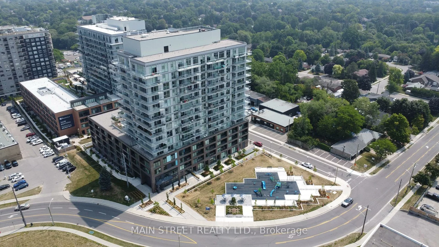 185, Deerfield, Central Newmarket, Newmarket