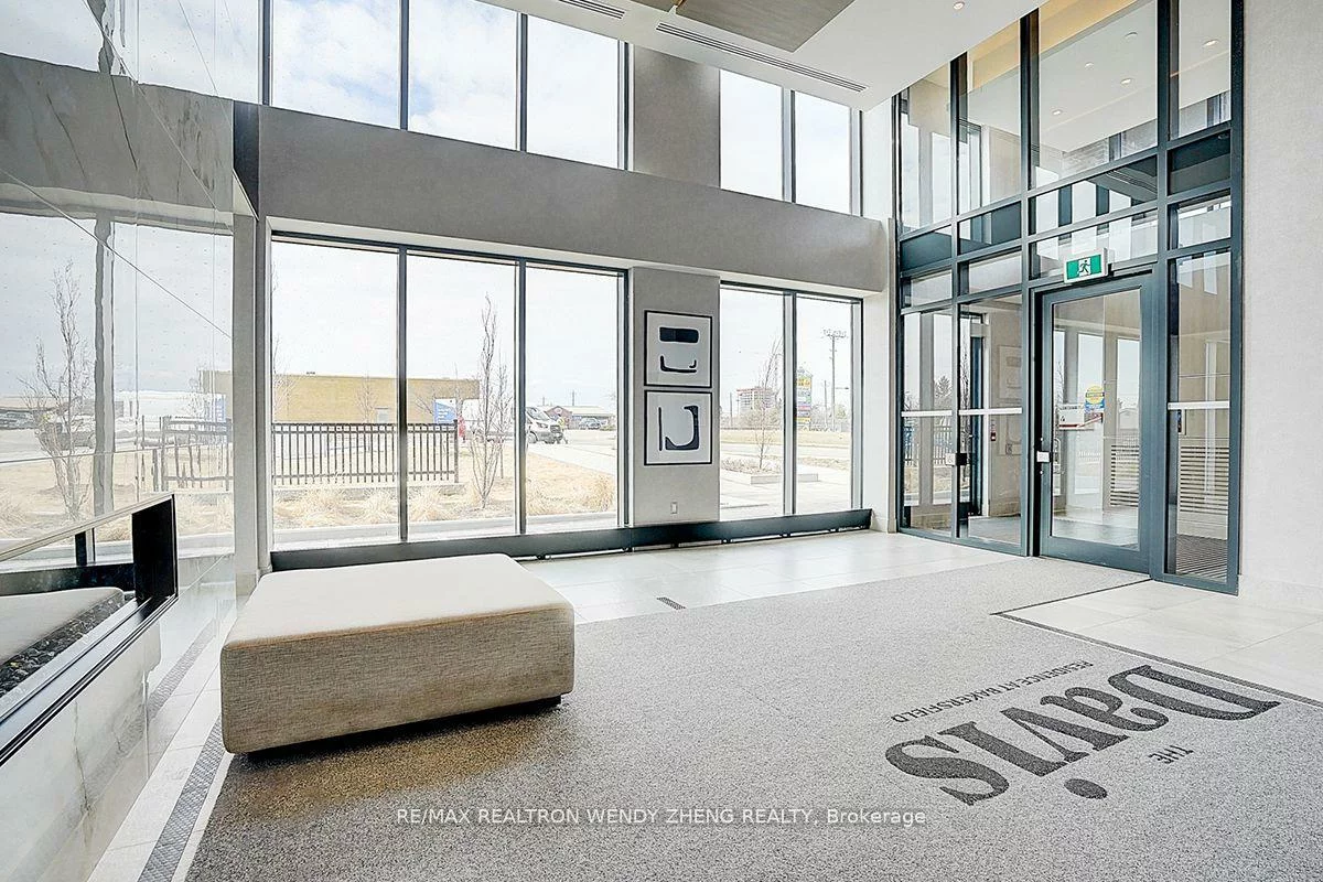 185, Deerfield, Central Newmarket, Newmarket
