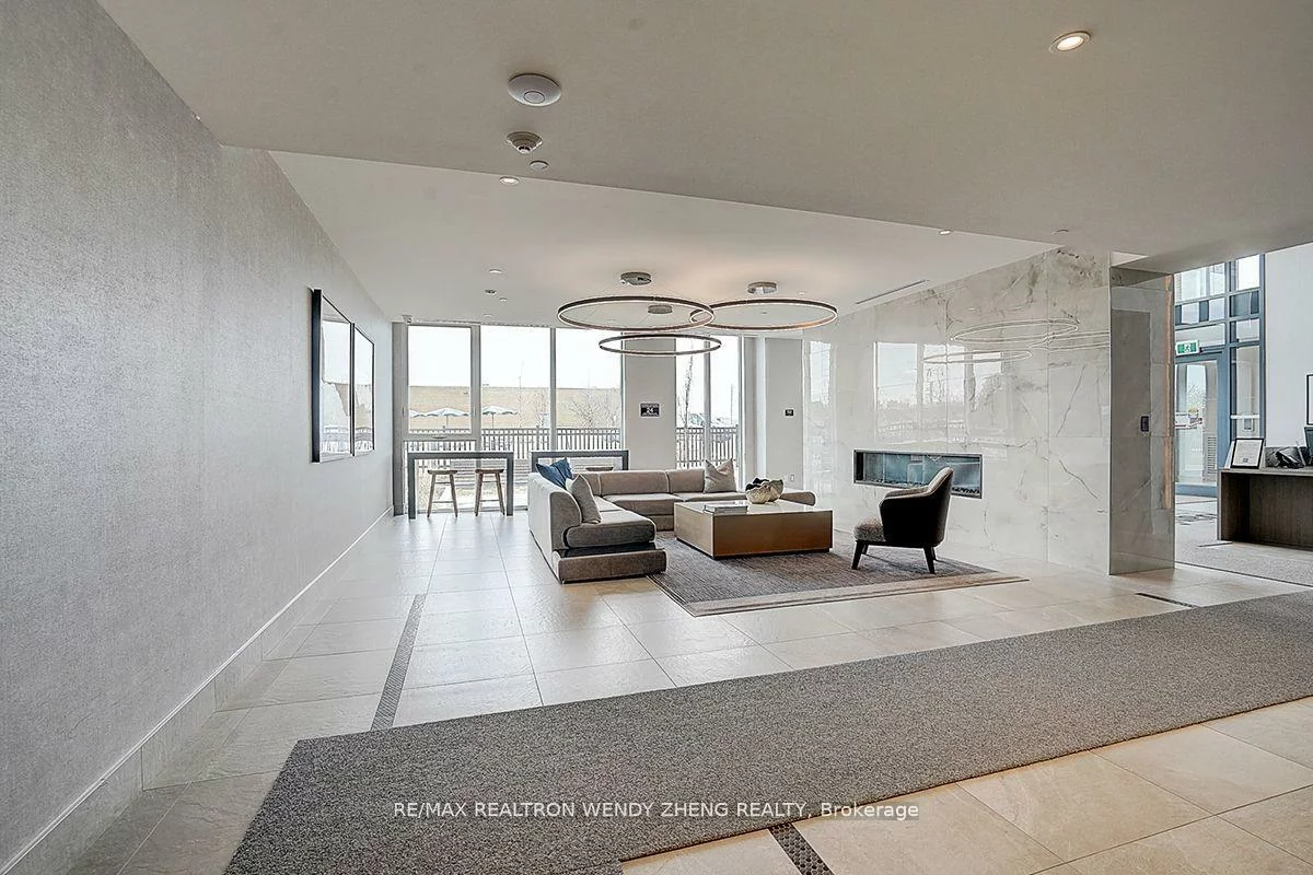 185, Deerfield, Central Newmarket, Newmarket