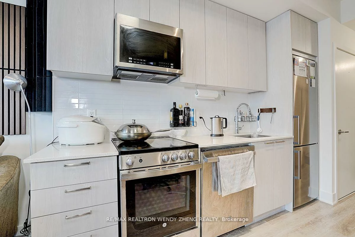 185, Deerfield, Central Newmarket, Newmarket