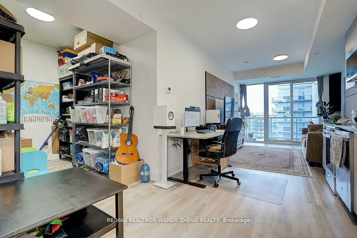185, Deerfield, Central Newmarket, Newmarket