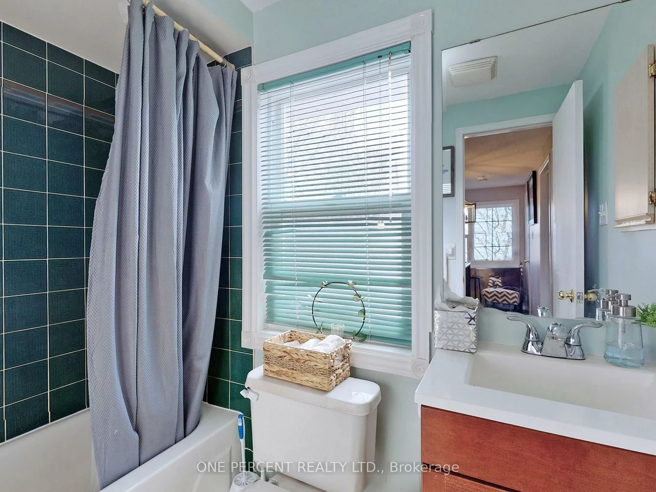 32, Brandy Lane, Central Newmarket, Newmarket