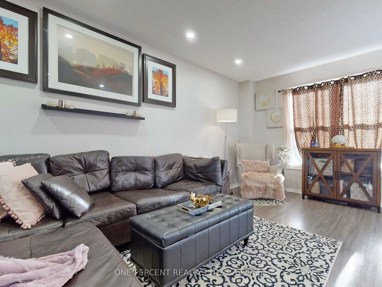 32, Brandy Lane, Central Newmarket, Newmarket