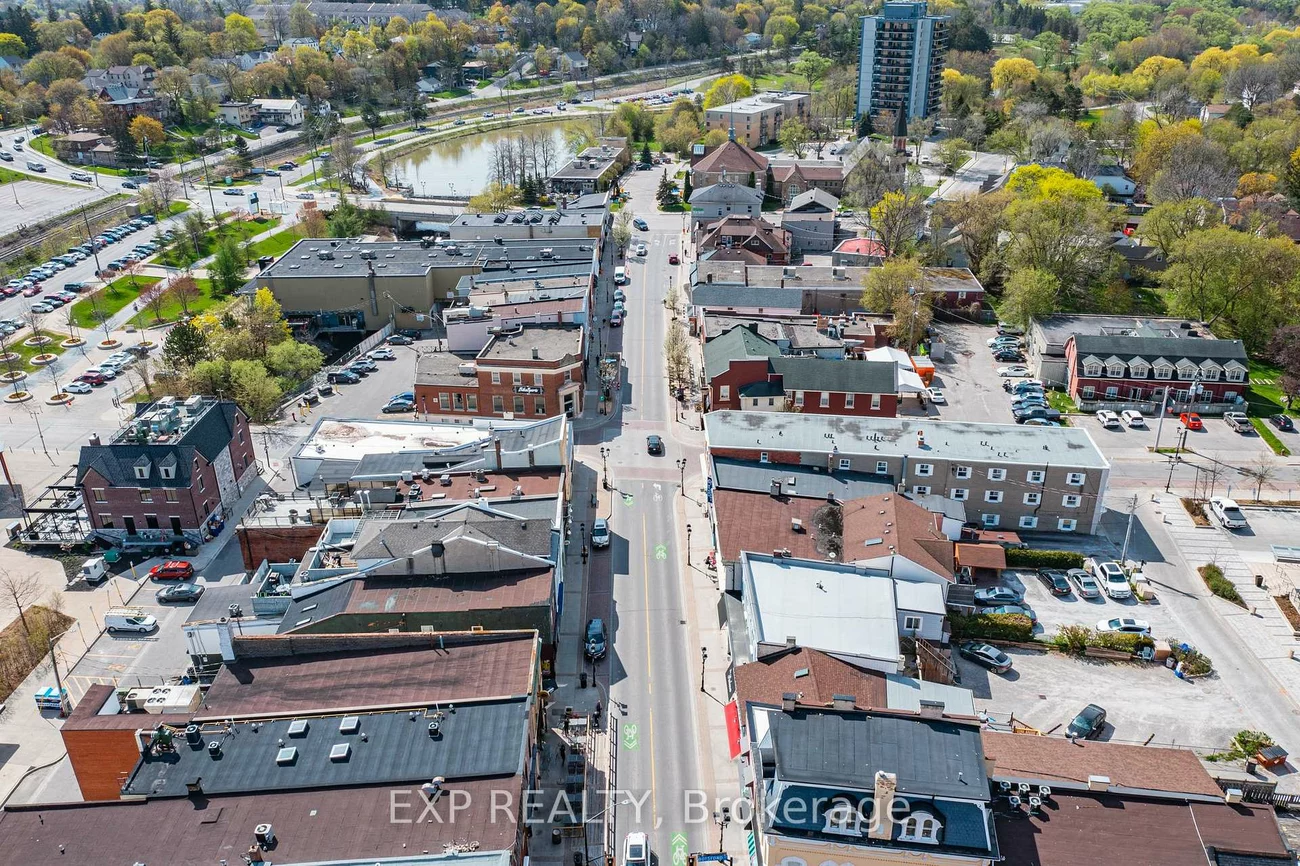 543, Timothy, Central Newmarket, Newmarket