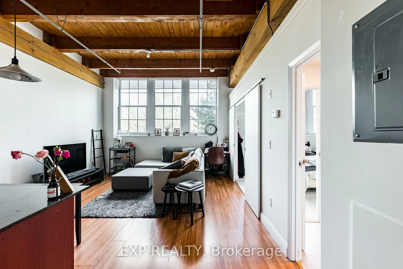 543, Timothy, Central Newmarket, Newmarket