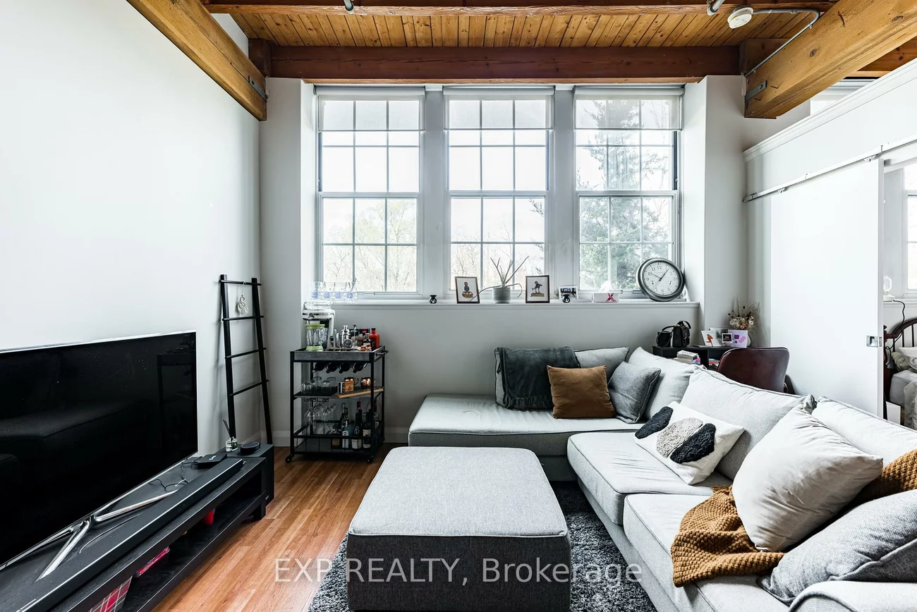 543, Timothy, Central Newmarket, Newmarket
