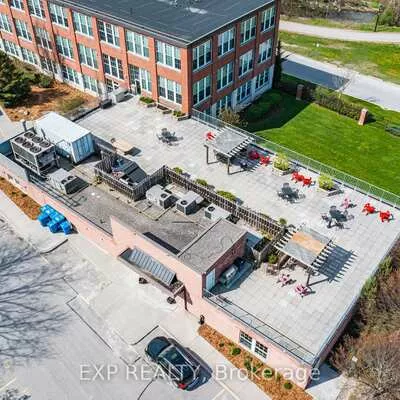 543, Timothy, Central Newmarket, Newmarket