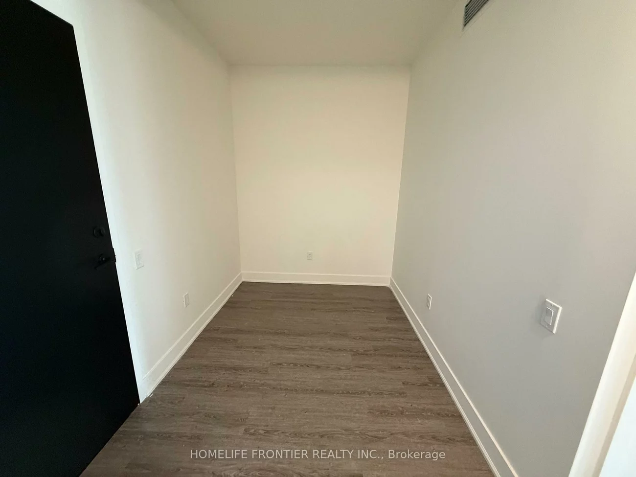 185, Deerfield, Central Newmarket, Newmarket