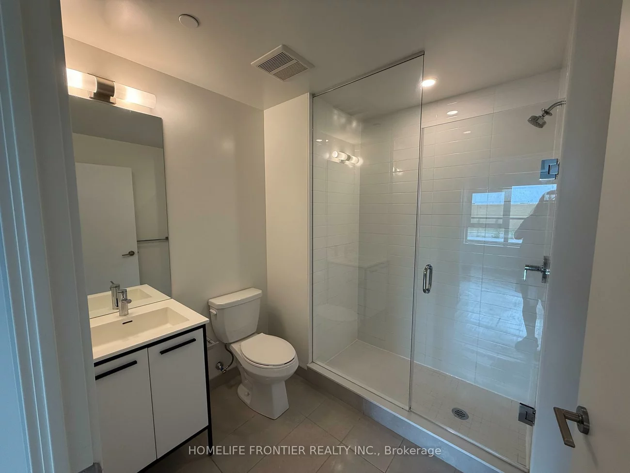 185, Deerfield, Central Newmarket, Newmarket