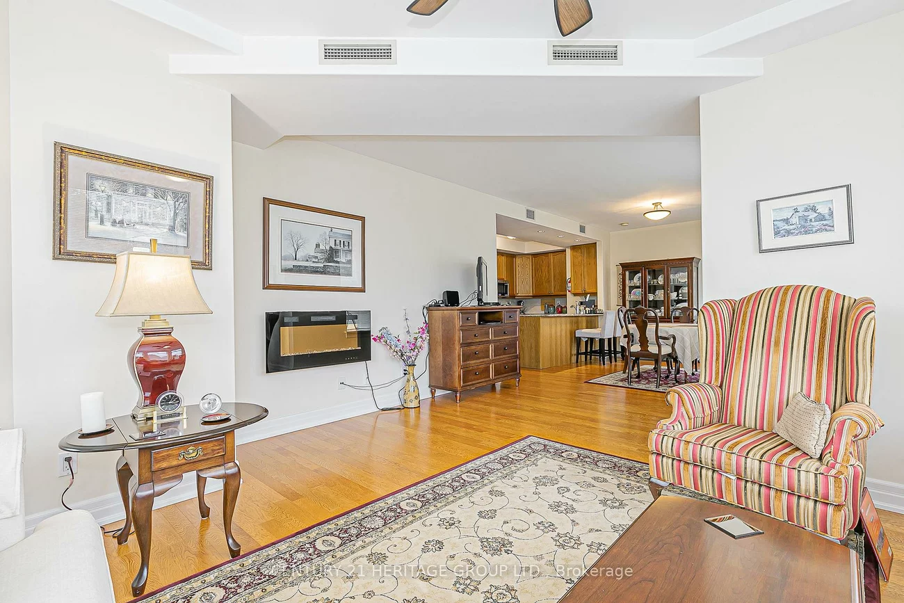 10, Ashton, Huron Heights-Leslie Valley, Newmarket