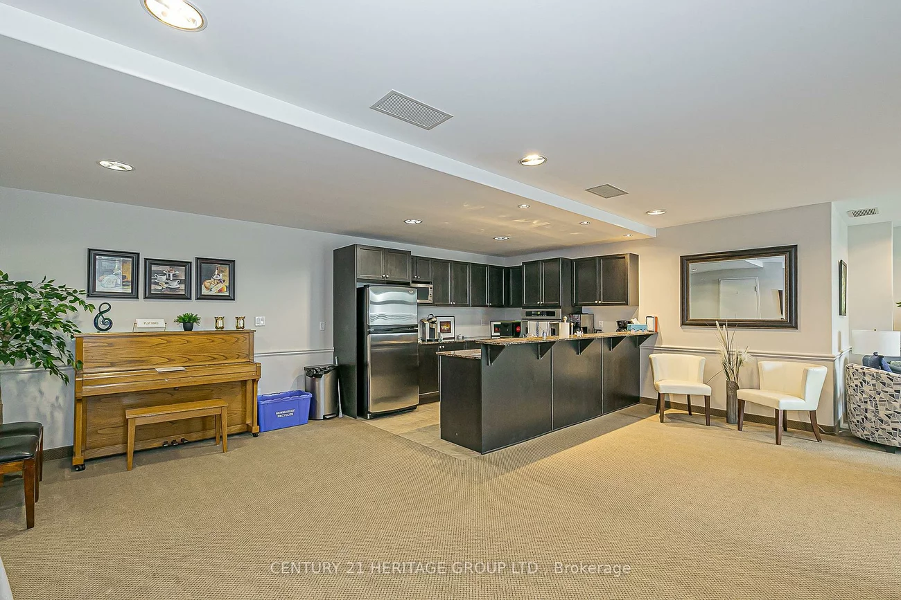 10, Ashton, Huron Heights-Leslie Valley, Newmarket