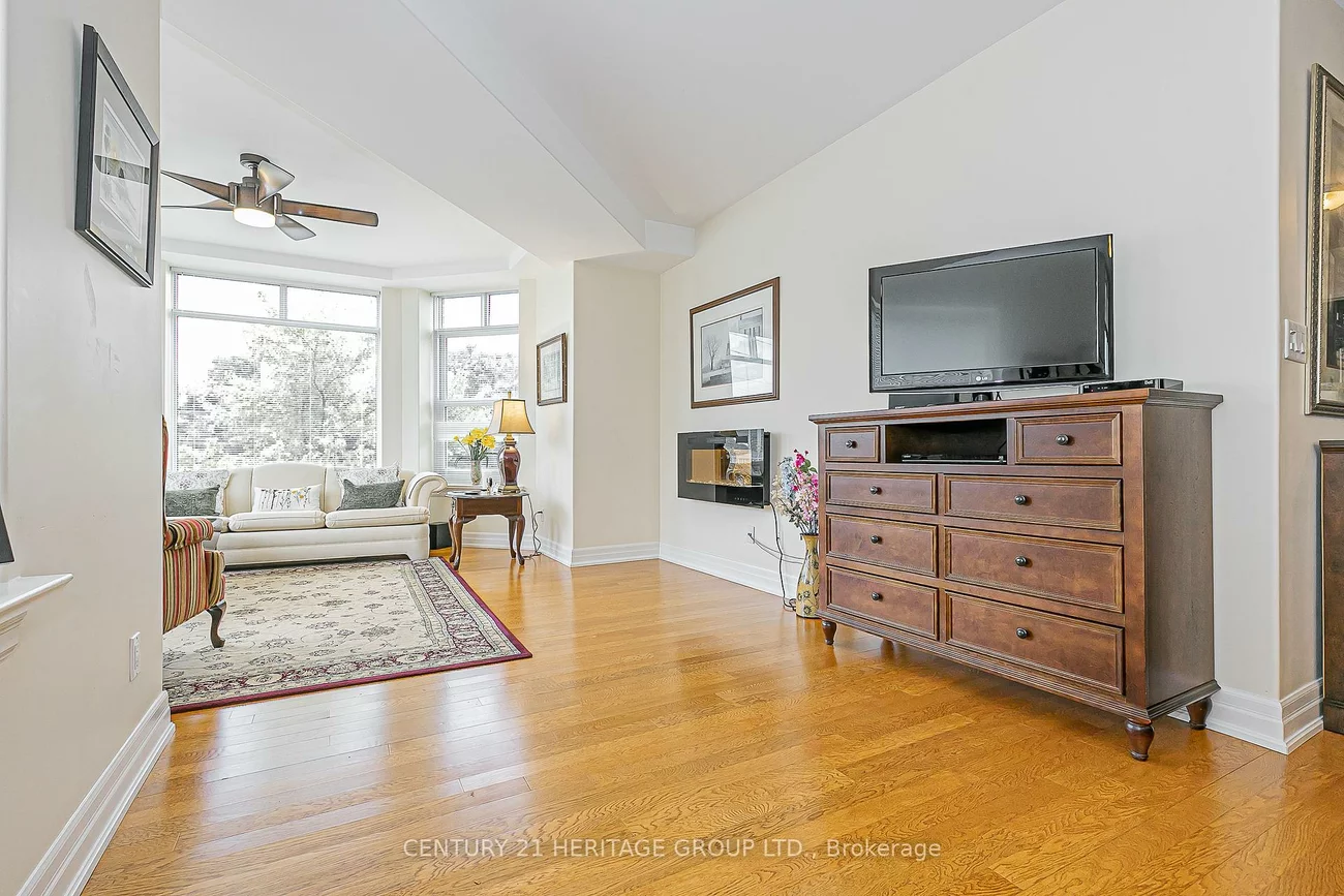 10, Ashton, Huron Heights-Leslie Valley, Newmarket