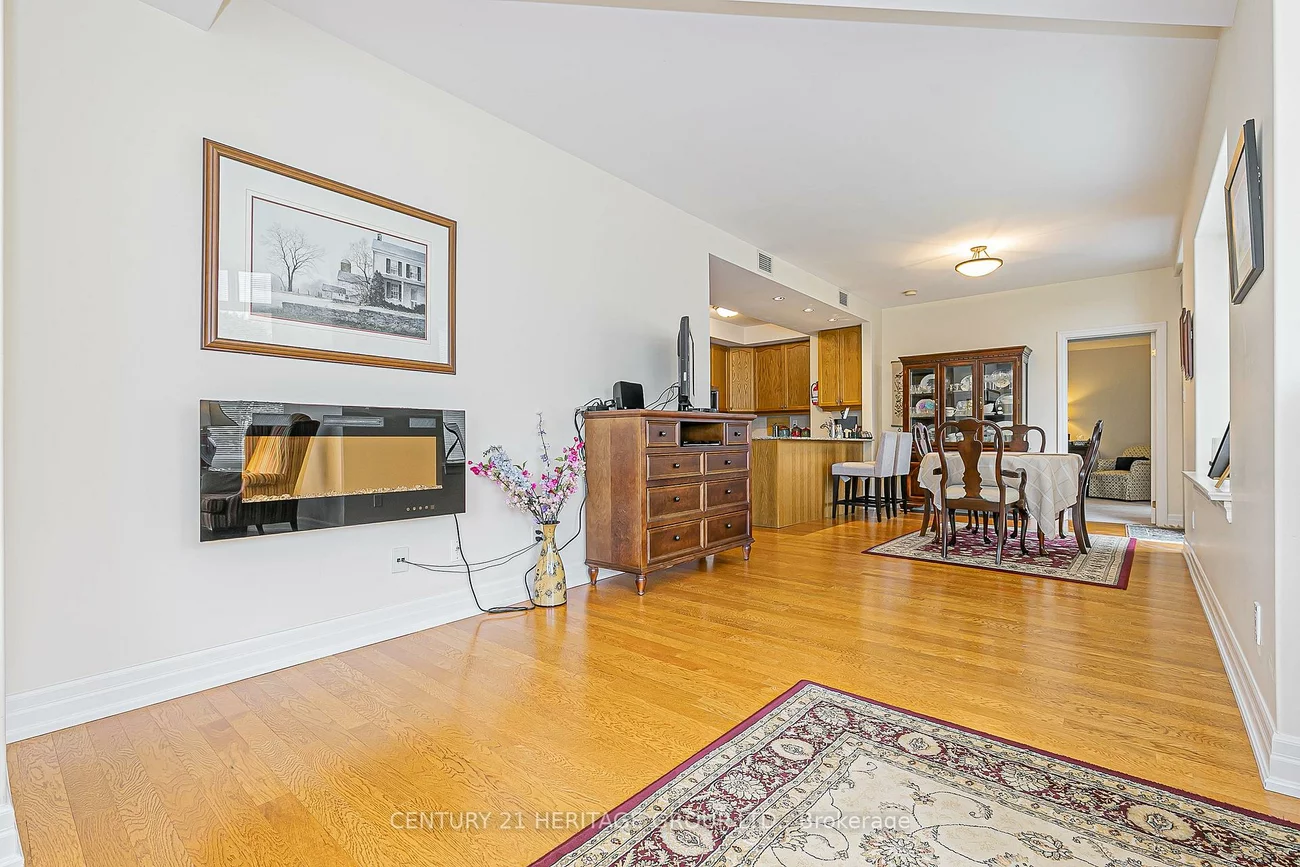 10, Ashton, Huron Heights-Leslie Valley, Newmarket