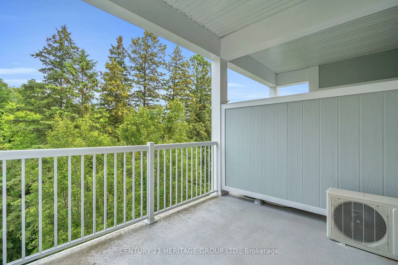 900, Bogart Mill, Gorham-College Manor, Newmarket