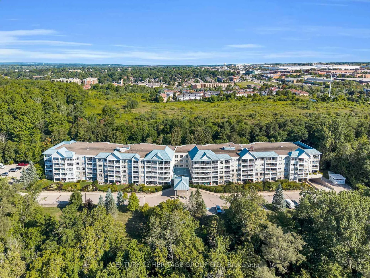 900, Bogart Mill, Gorham-College Manor, Newmarket