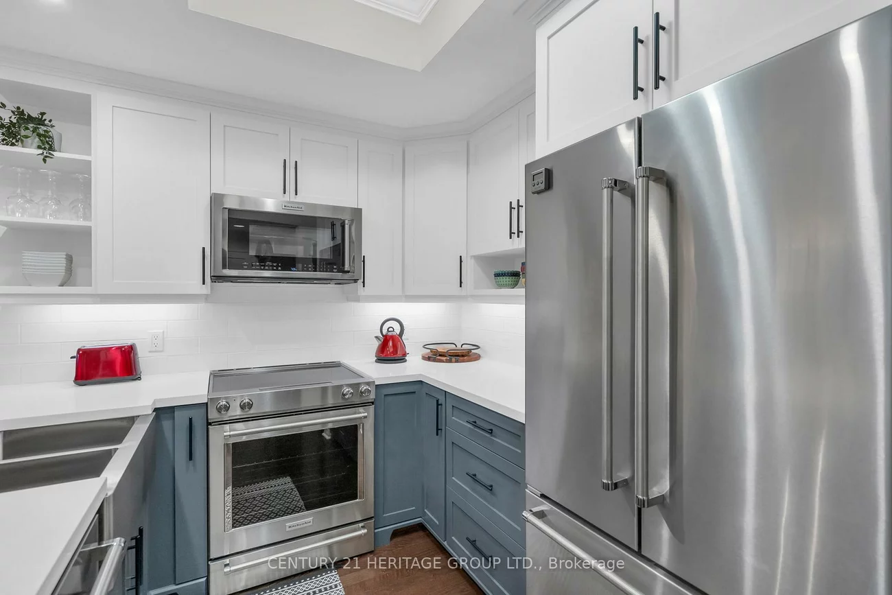 900, Bogart Mill, Gorham-College Manor, Newmarket