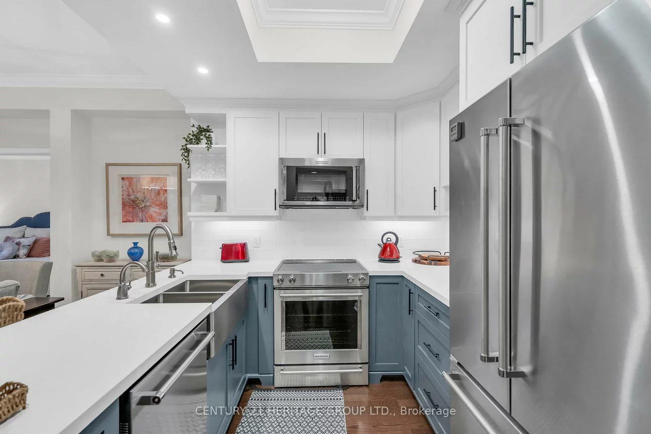 900, Bogart Mill, Gorham-College Manor, Newmarket