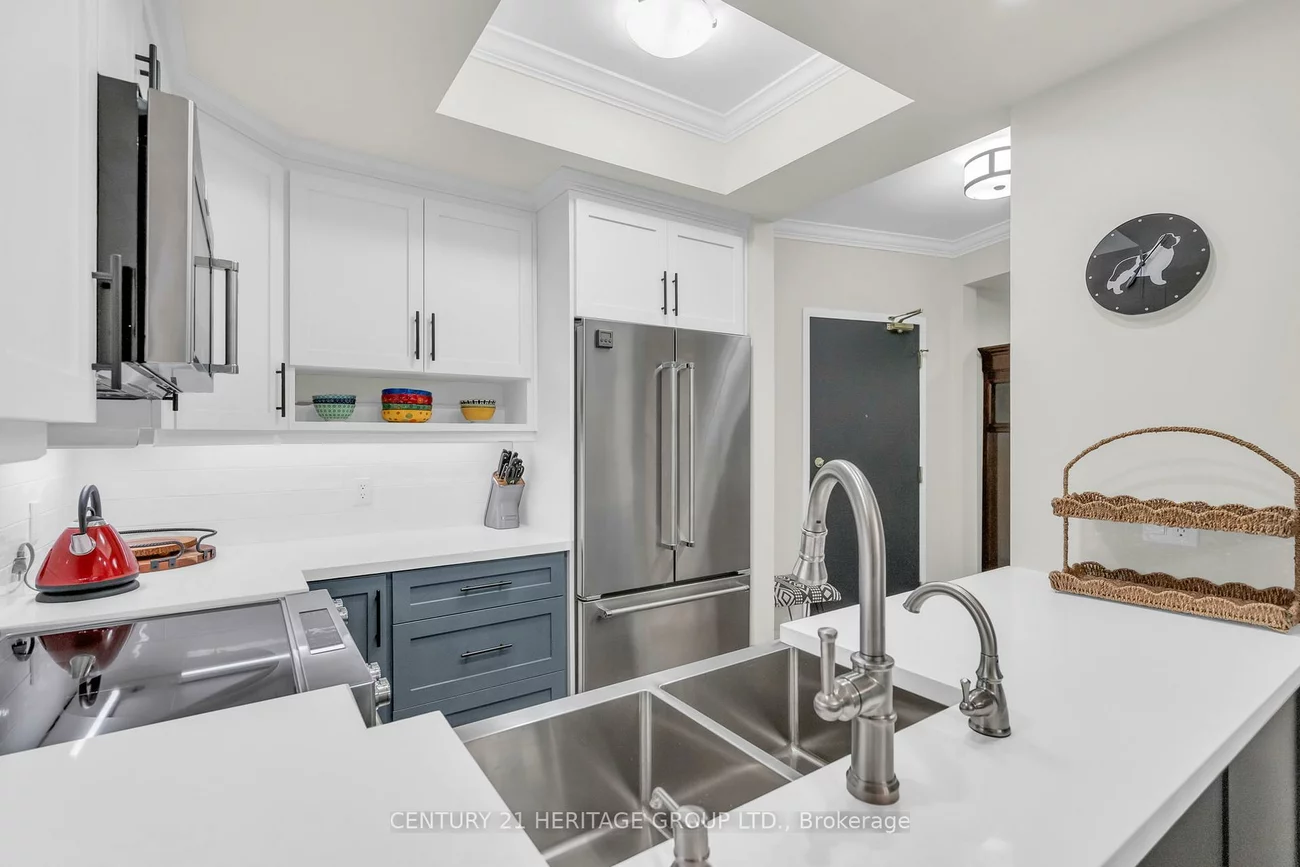 900, Bogart Mill, Gorham-College Manor, Newmarket