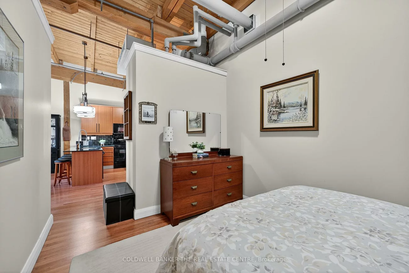 543, Timothy, Central Newmarket, Newmarket