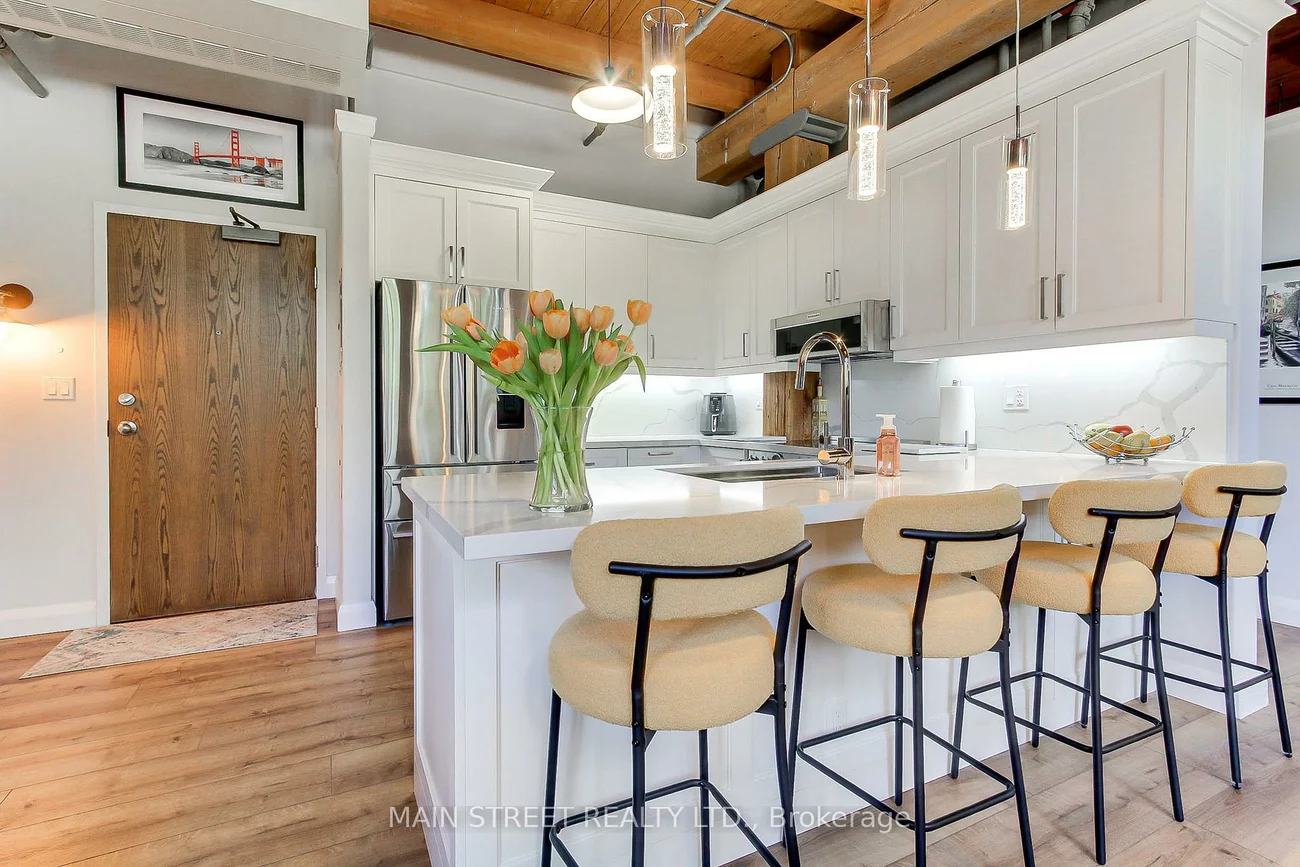 543, Timothy, Central Newmarket, Newmarket