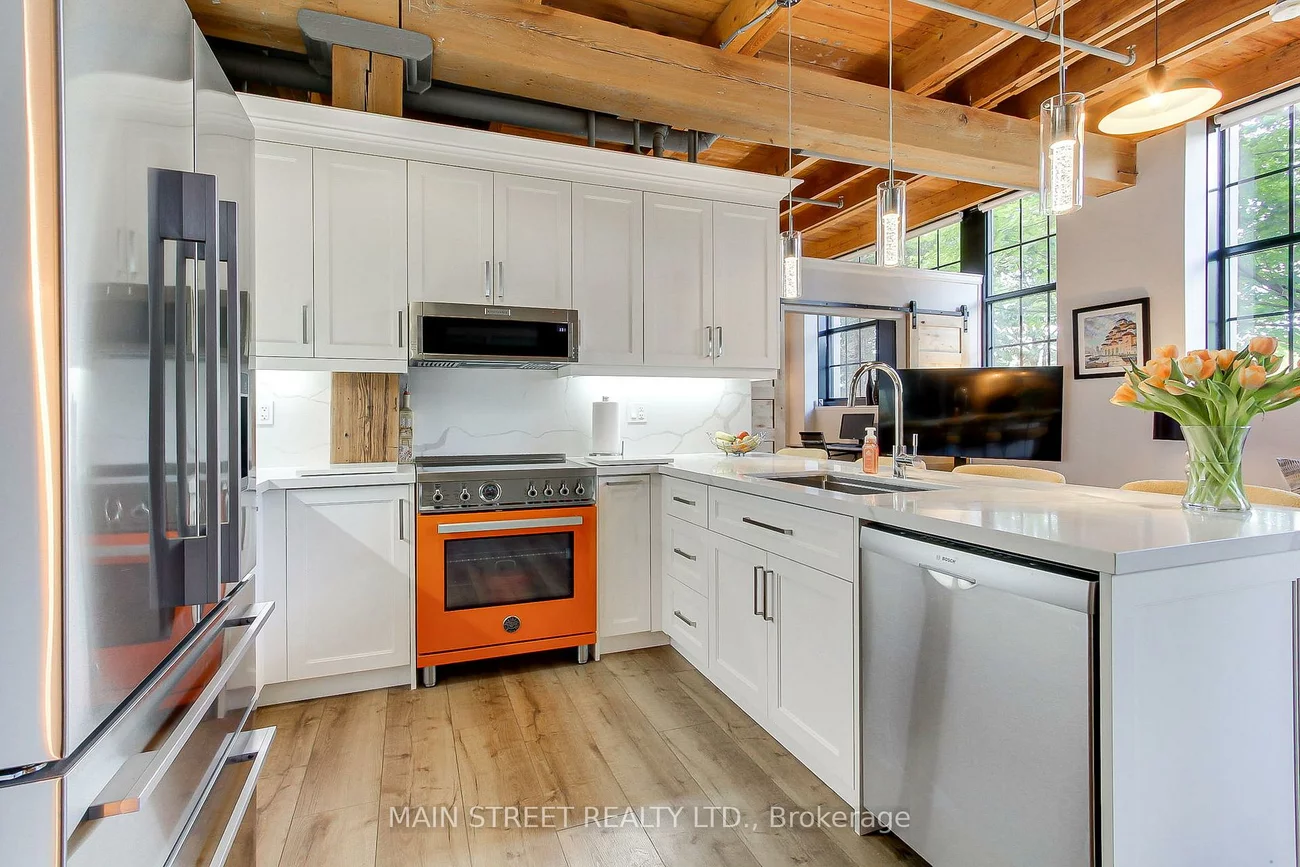 543, Timothy, Central Newmarket, Newmarket
