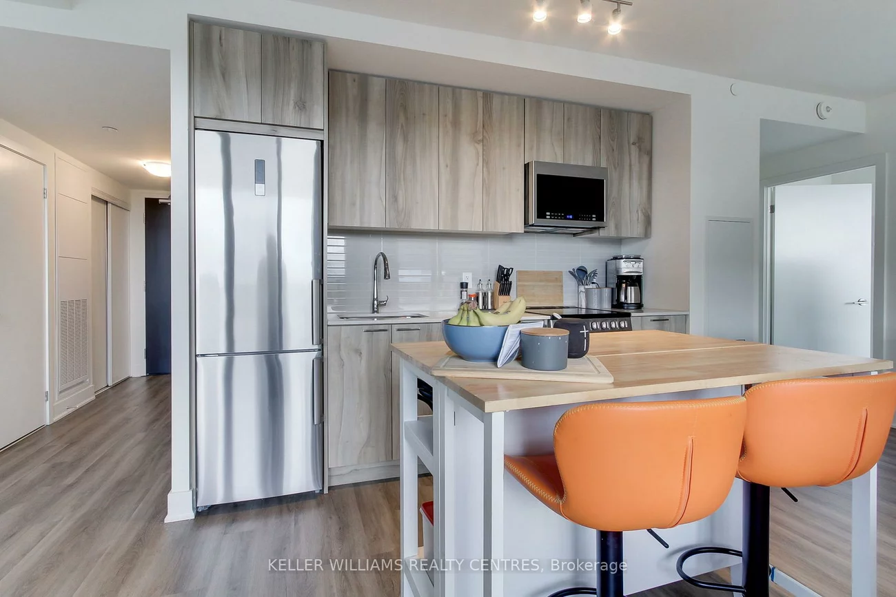 185, Deerfield, Central Newmarket, Newmarket