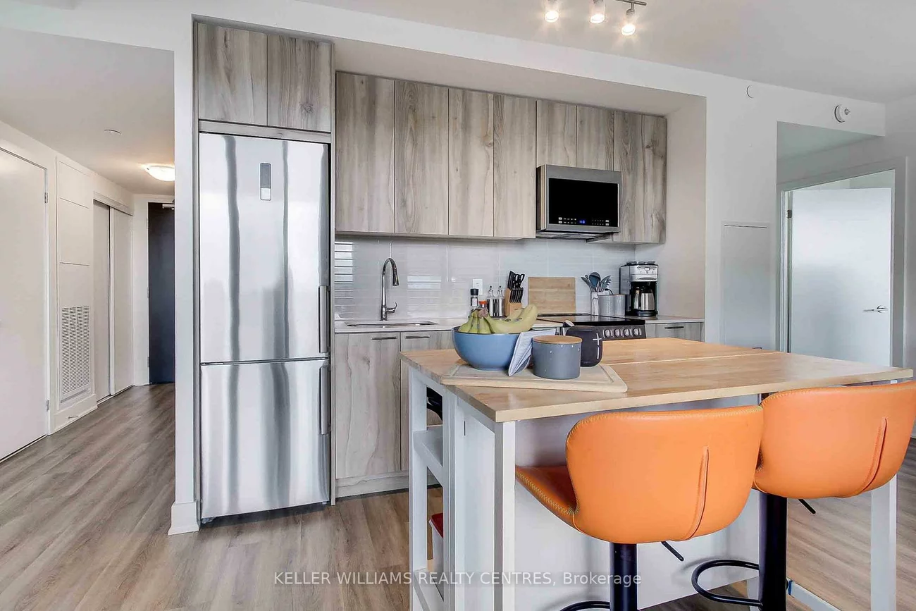 185, Deerfield, Central Newmarket, Newmarket