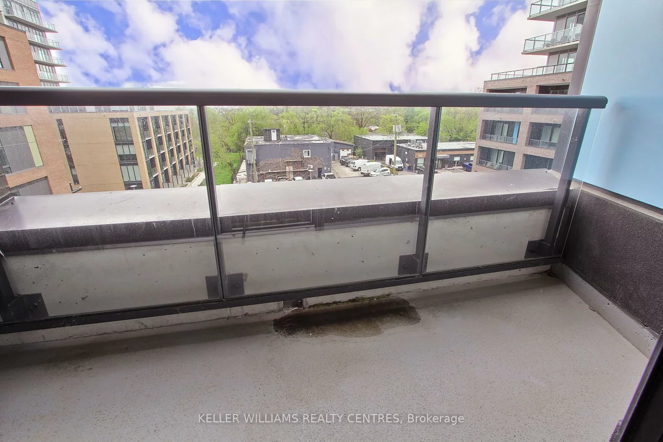 185, Deerfield, Central Newmarket, Newmarket