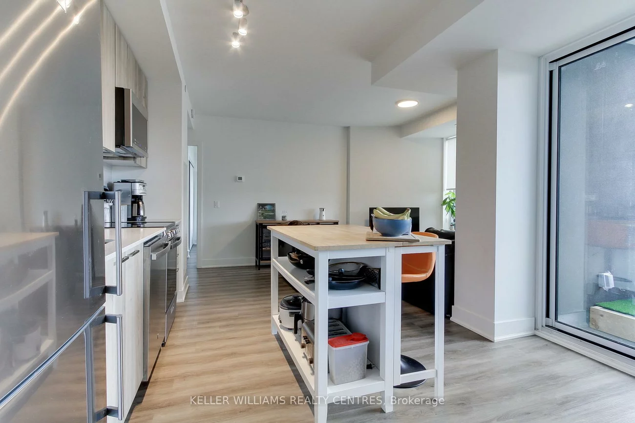 185, Deerfield, Central Newmarket, Newmarket