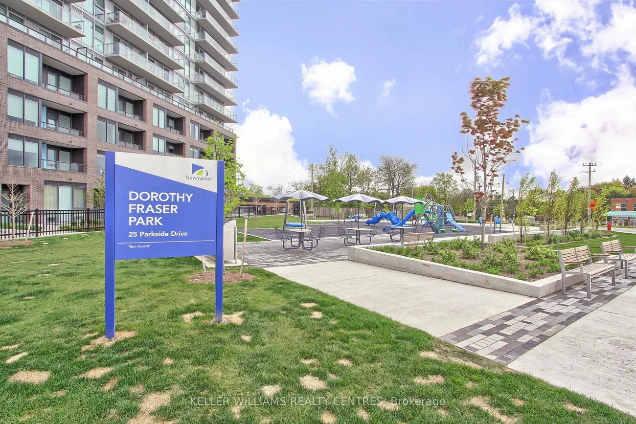 185, Deerfield, Central Newmarket, Newmarket