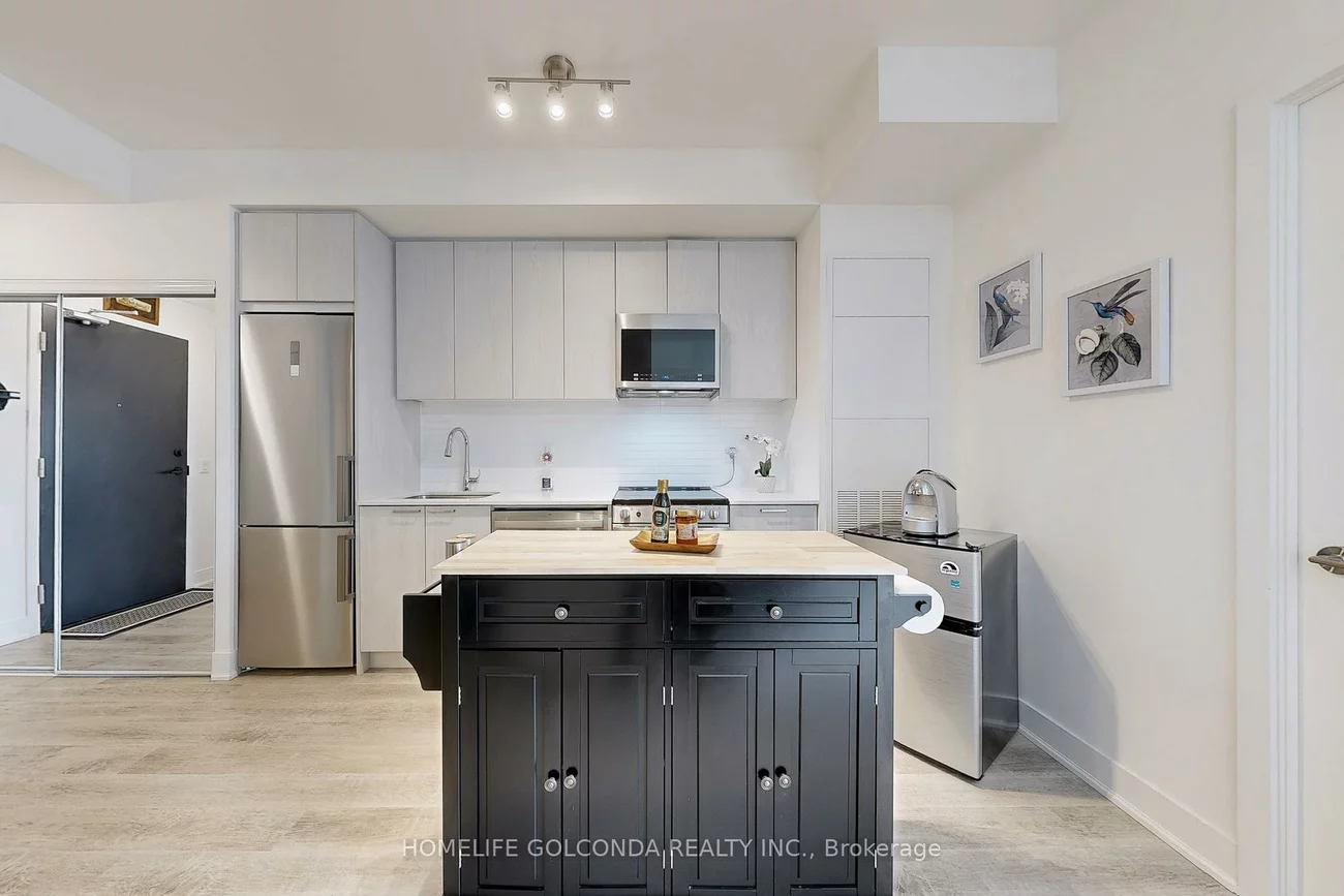 185, Deerfield, Central Newmarket, Newmarket