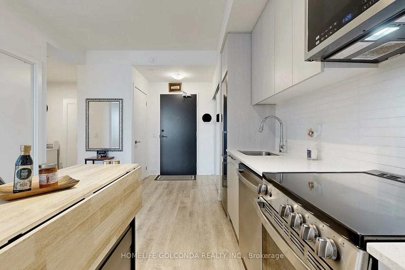185, Deerfield, Central Newmarket, Newmarket